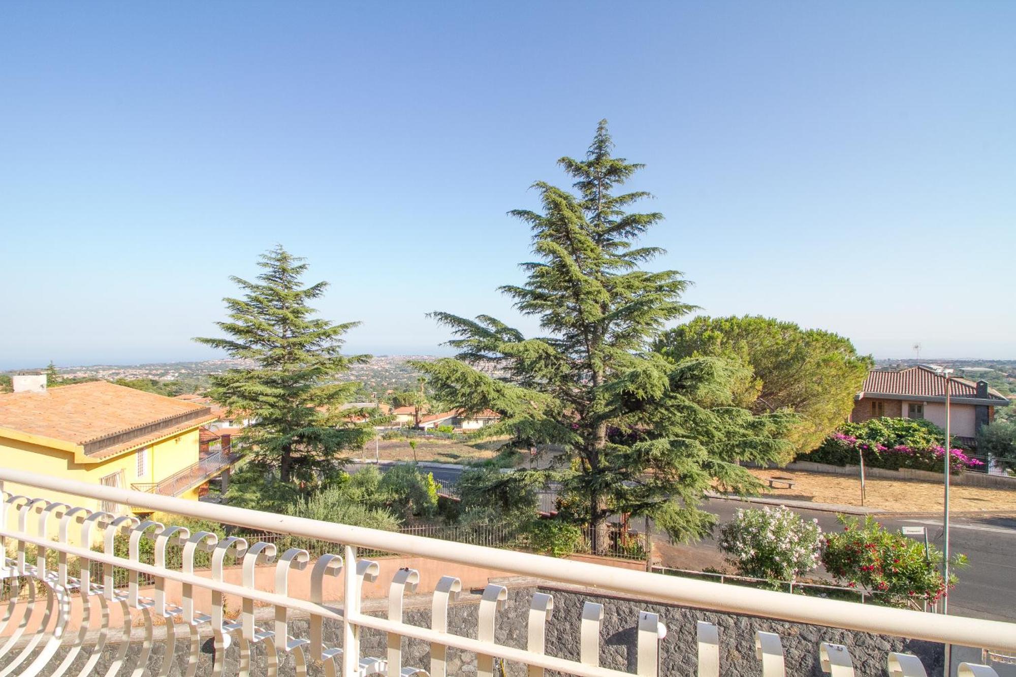 Etna Royal View Aparthotel Трекастани Екстериор снимка