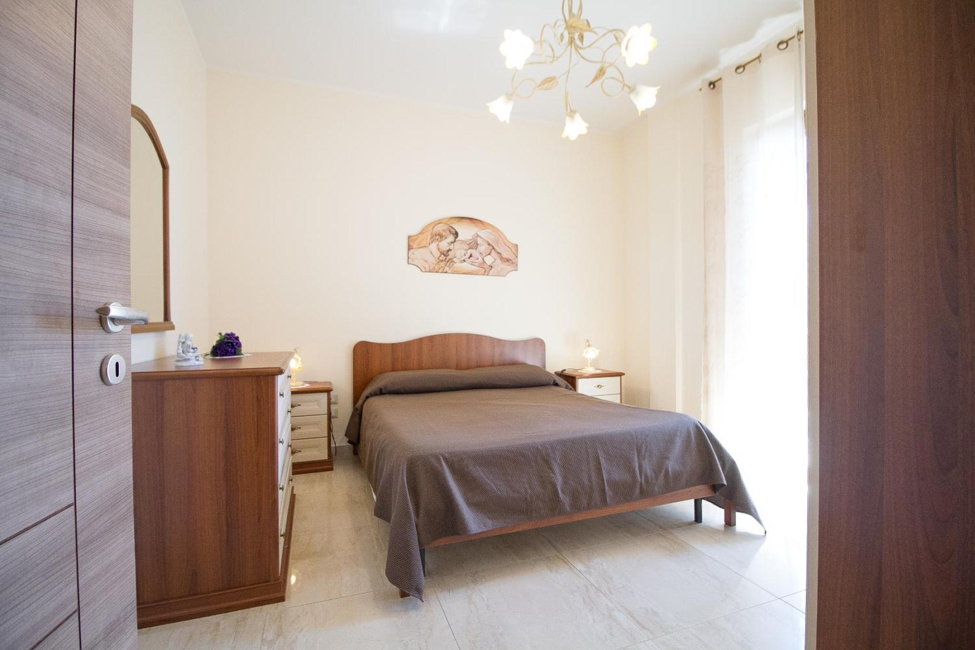 Etna Royal View Aparthotel Трекастани Екстериор снимка