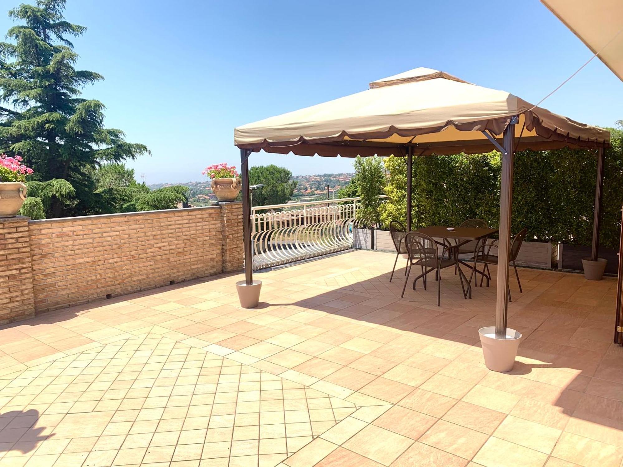 Etna Royal View Aparthotel Трекастани Екстериор снимка