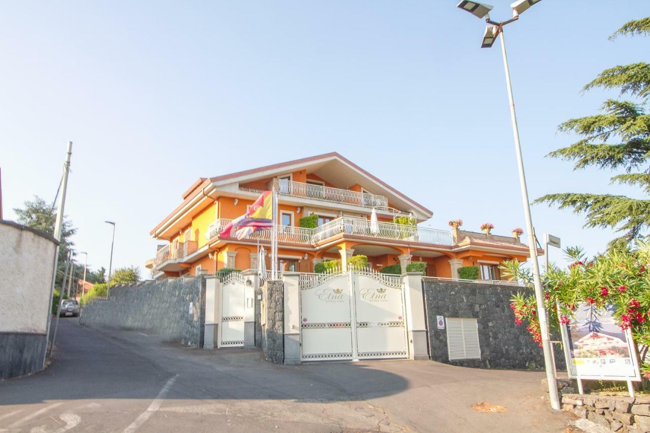 Etna Royal View Aparthotel Трекастани Екстериор снимка