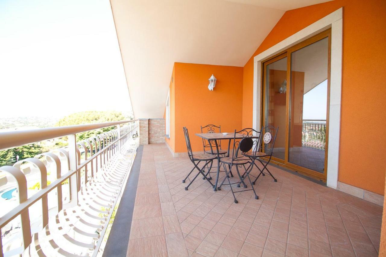 Etna Royal View Aparthotel Трекастани Екстериор снимка